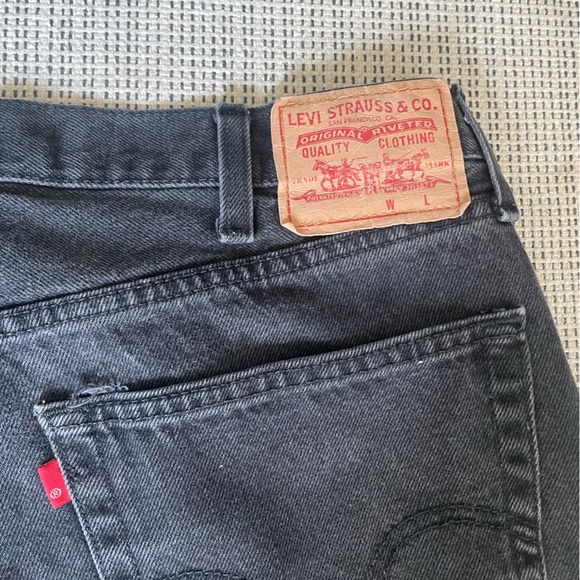 Levi’s 550 Black Jeans - Picture 4 of 5